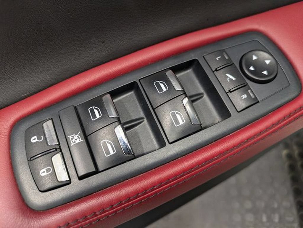Used 2019 Maserati Ghibli S Q4 AWD/4WD image 12