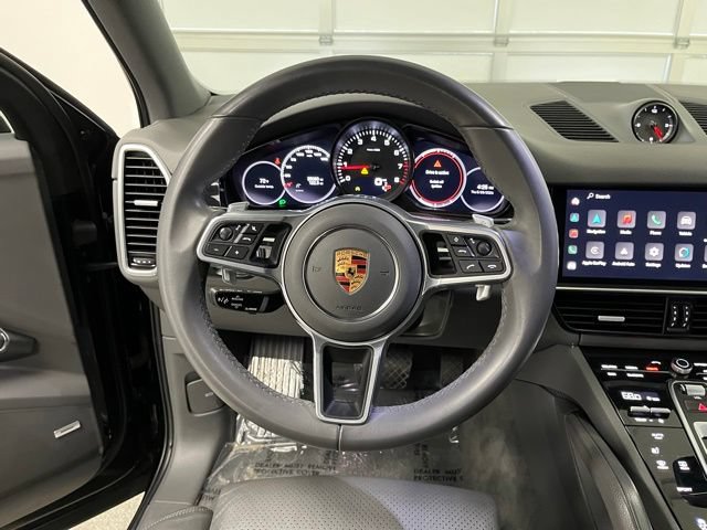 Used 2022 Porsche Cayenne Platinum Edition AWD/4WD image 21