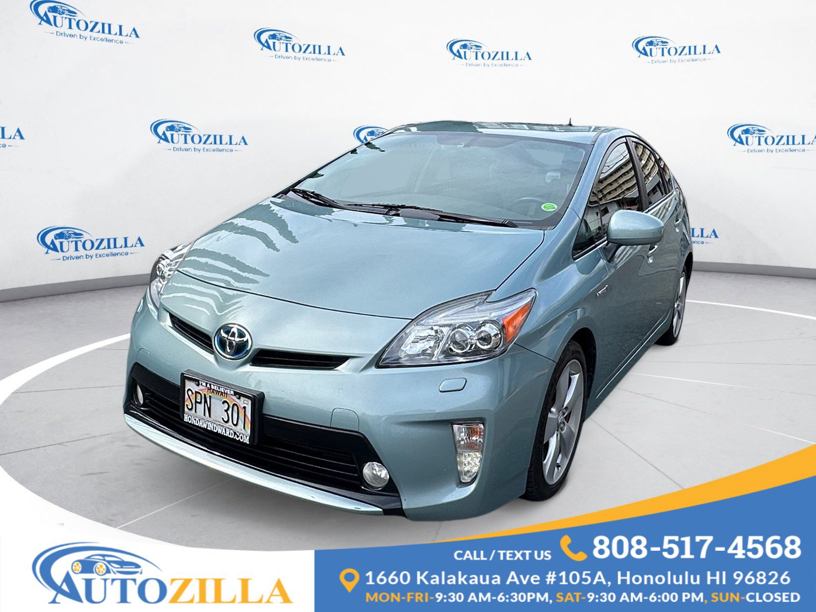 Used 2015 Toyota Prius FWD image 1