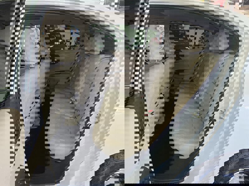 Used 2016 Honda Accord EX image 11