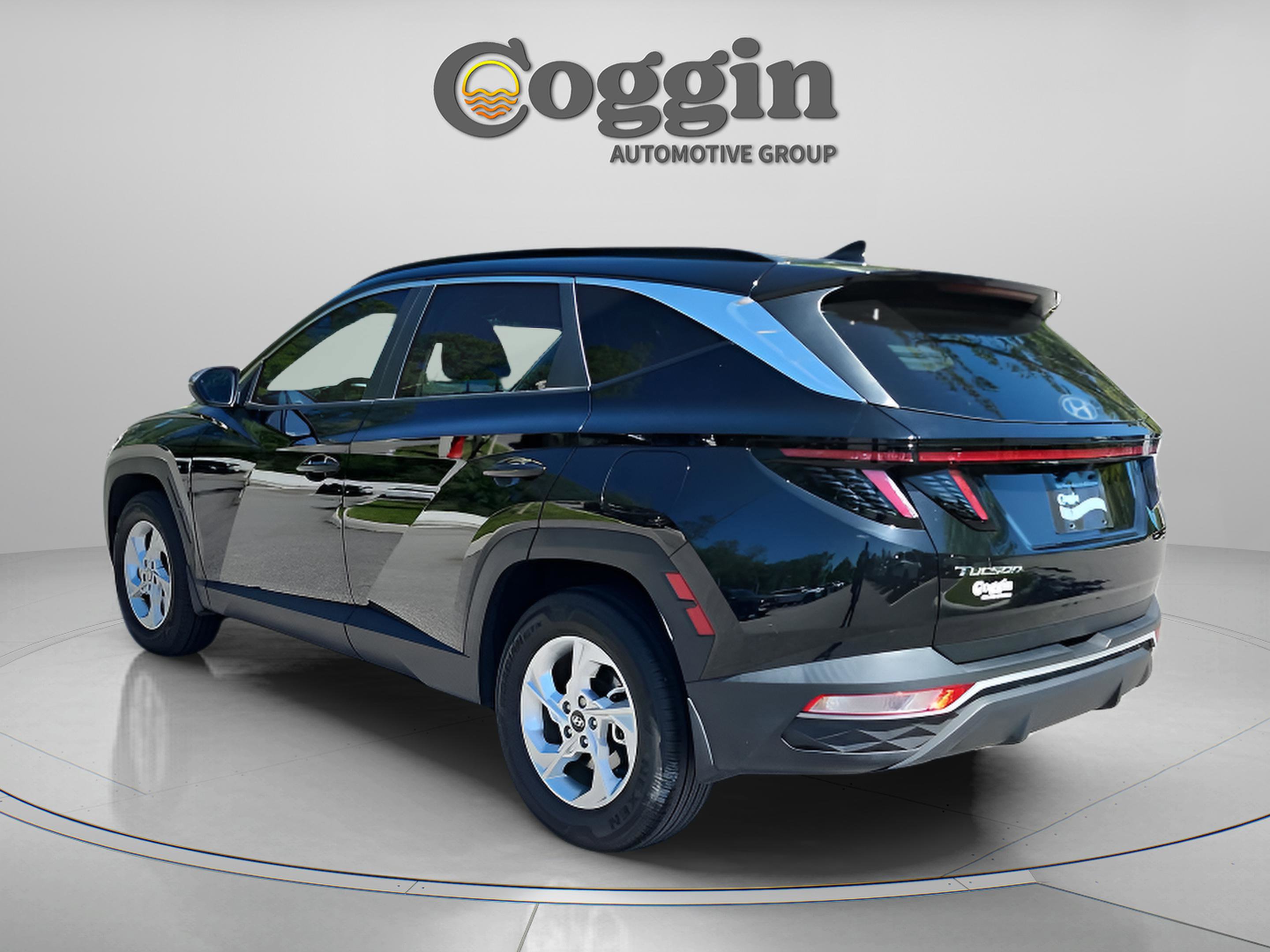 Used 2022 Hyundai Tucson SEL w/ Cargo Package AWD/4WD image 3