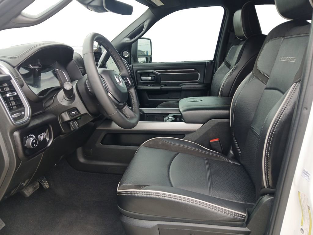 Used 2025 RAM 2500 Laramie AWD/4WD image 19