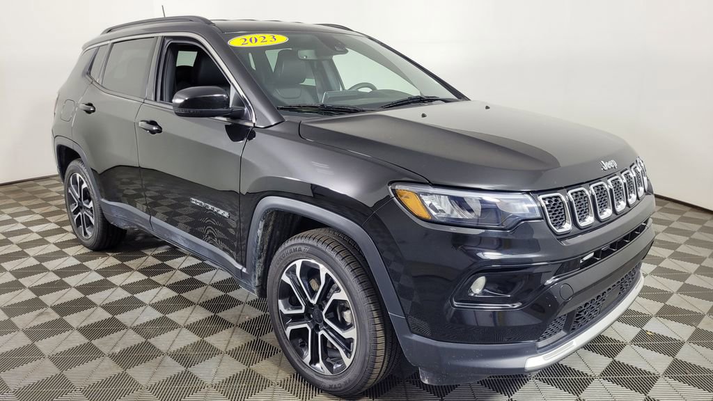 Used 2023 Jeep Compass Limited image 1