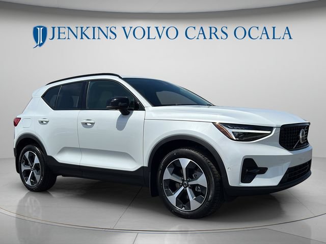 New 2026 Volvo XC40 B5 Plus w/ Protection Package Premier