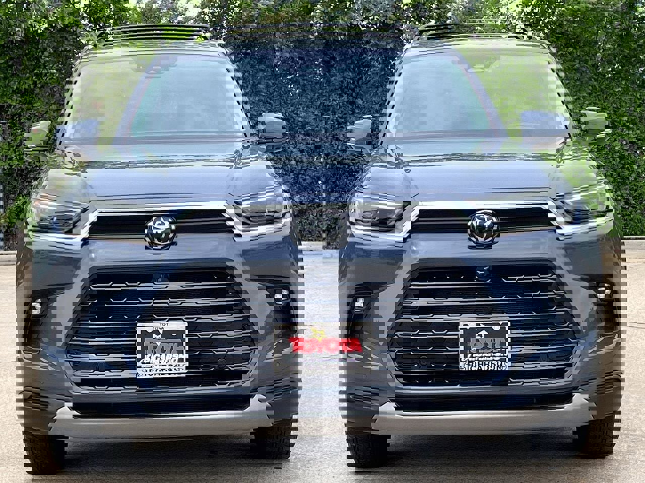 Used 2024 Toyota Grand Highlander FWD image 7