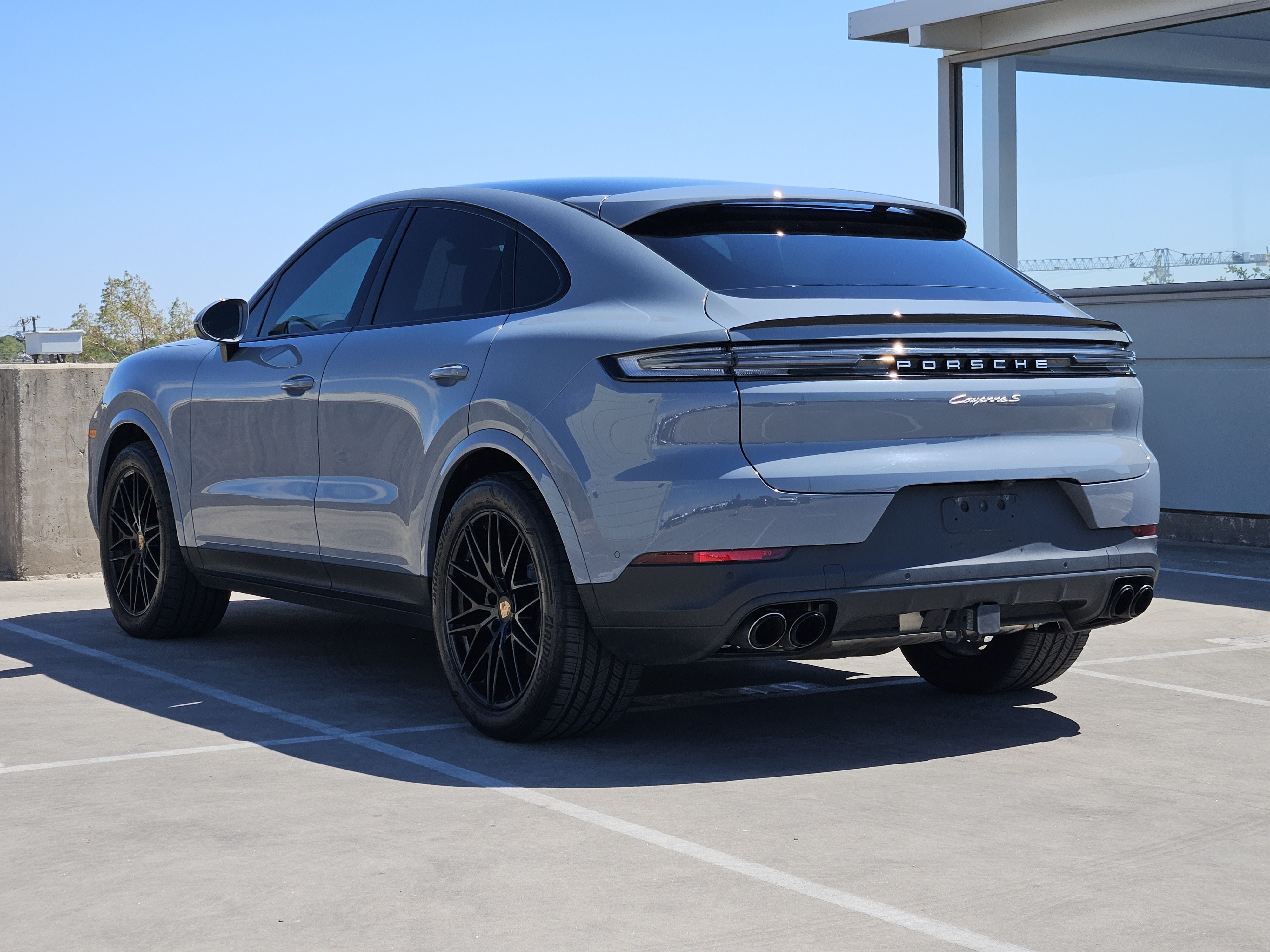 Certified 2025 Porsche Cayenne S AWD/4WD image 3