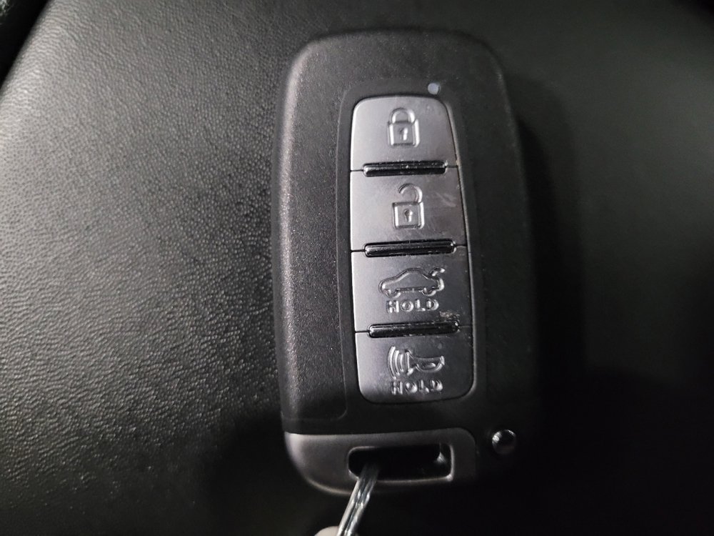 Used 2021 Hyundai Santa Fe SEL image 32