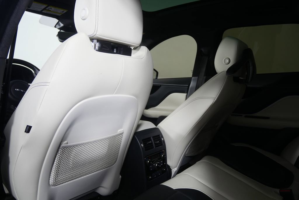 Used 2019 Jaguar F-PACE S image 17
