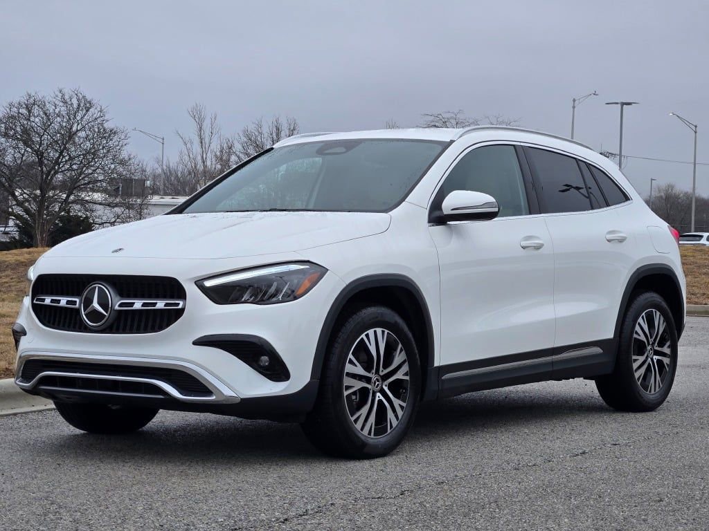 Used 2025 Mercedes-Benz GLA 250 4MATIC image 37