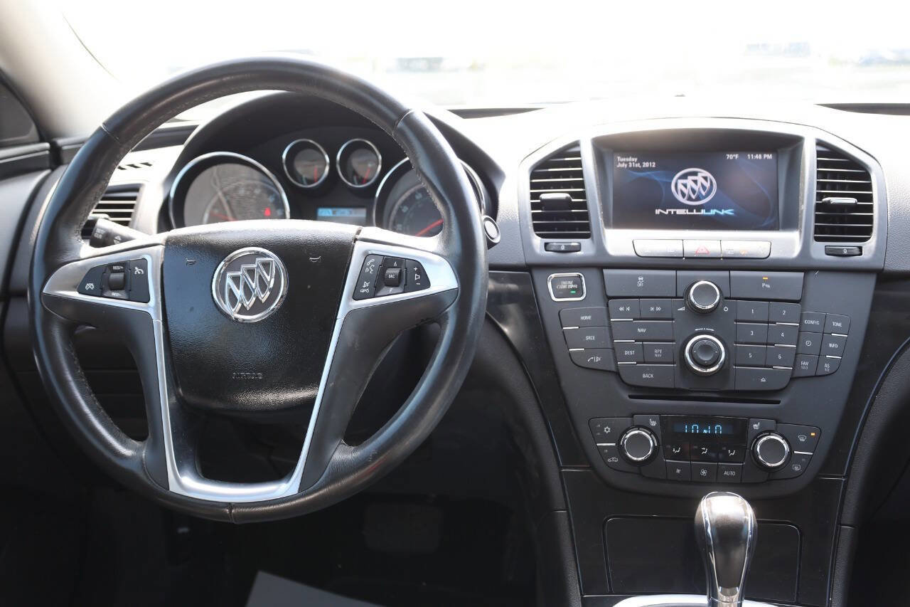 Used 2013 Buick Regal Leather FWD image 22