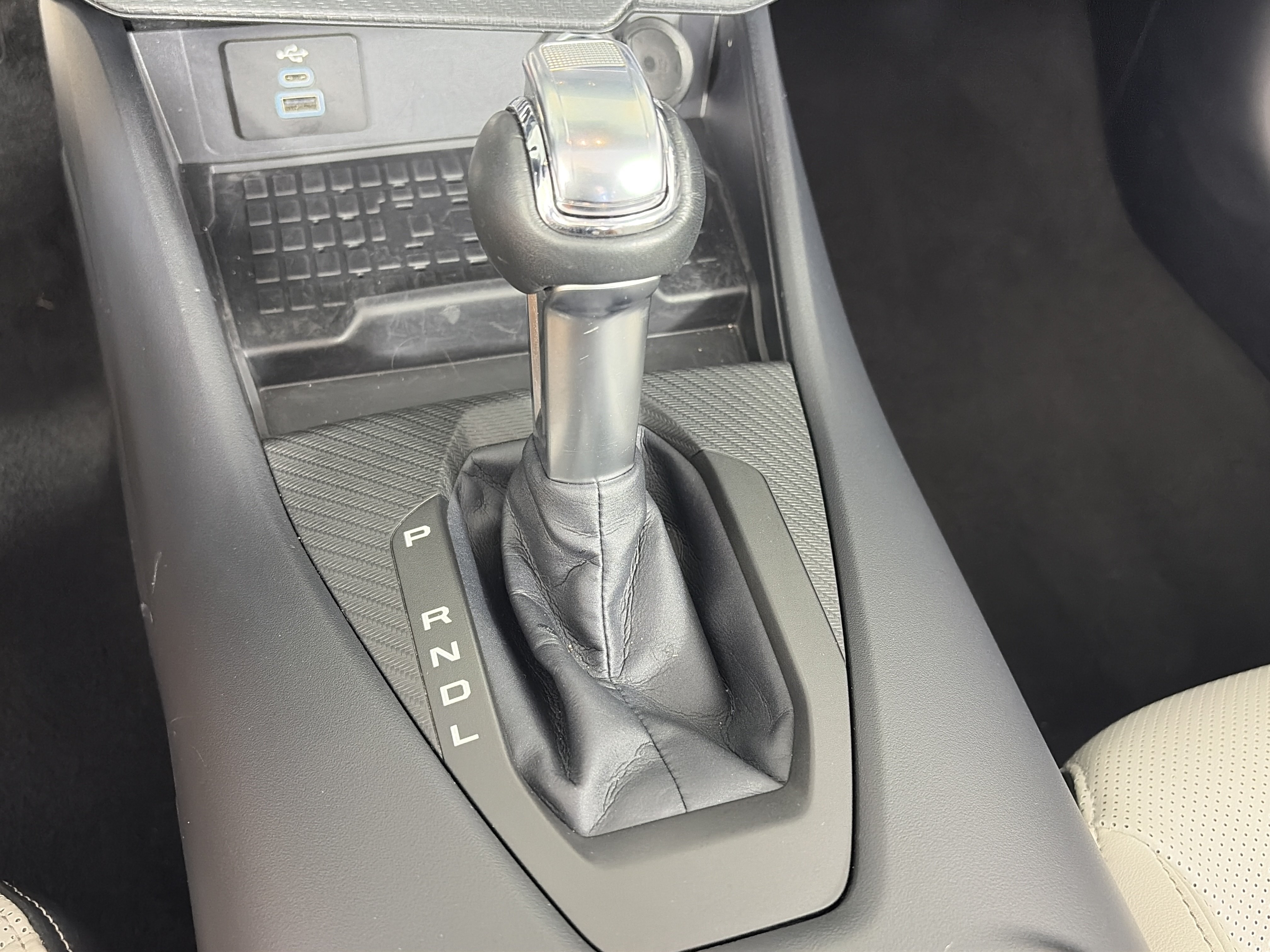 Used 2024 Ford Mustang Premium RWD image 23