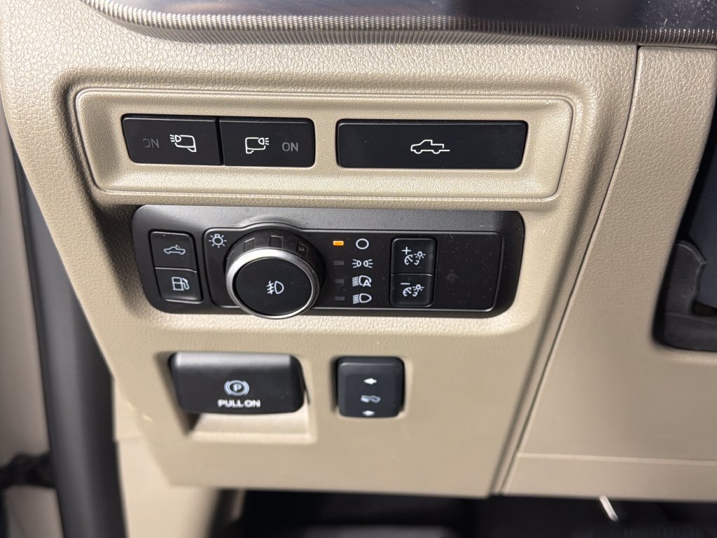 Used 2024 Ford F150 Platinum w/ Equipment Group 703A Plus AWD/4WD image 15