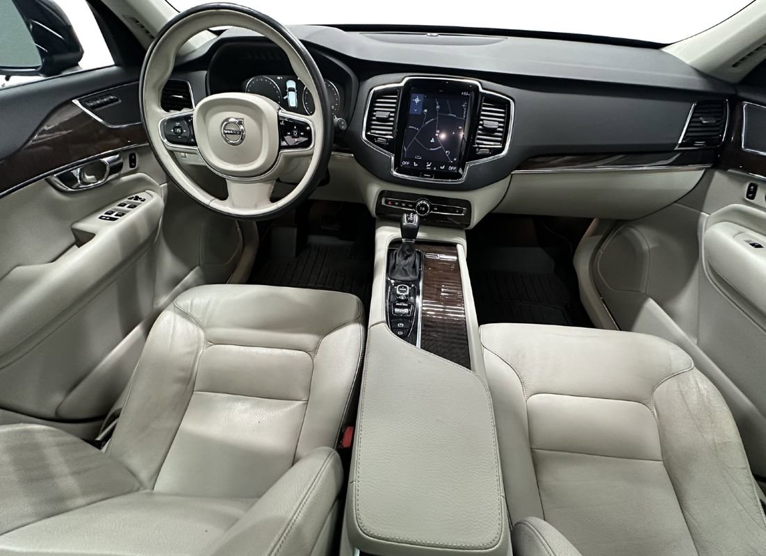 Used 2016 Volvo XC90 T6 Momentum image 21