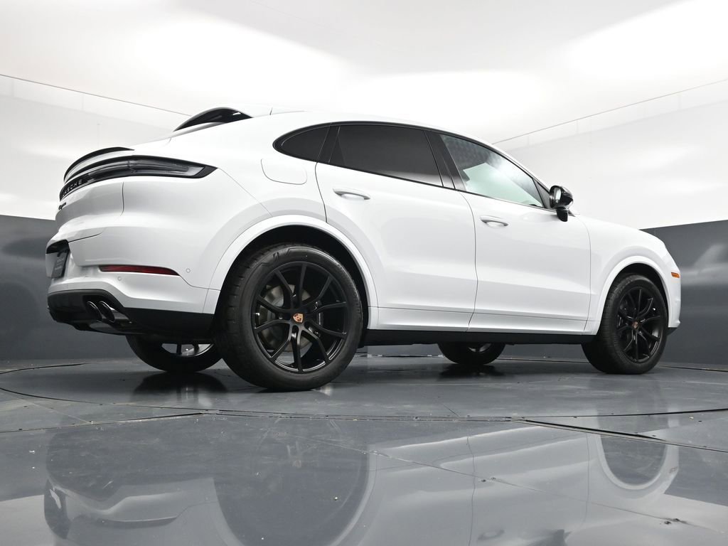 New 2026 Porsche Cayenne Coupe image 24