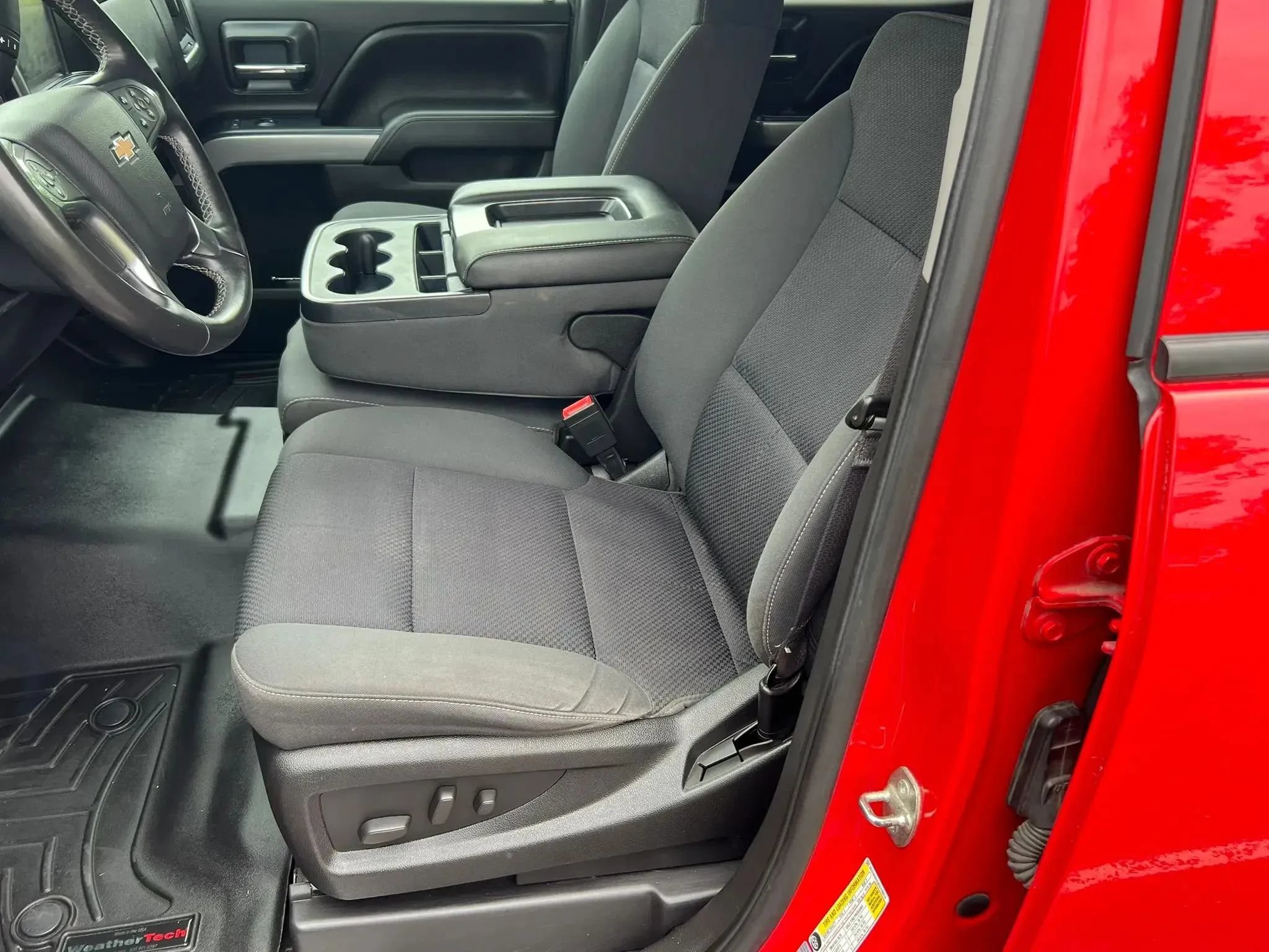 Used 2016 Chevrolet Silverado 1500 LT w/ All Star Edition AWD/4WD image 9