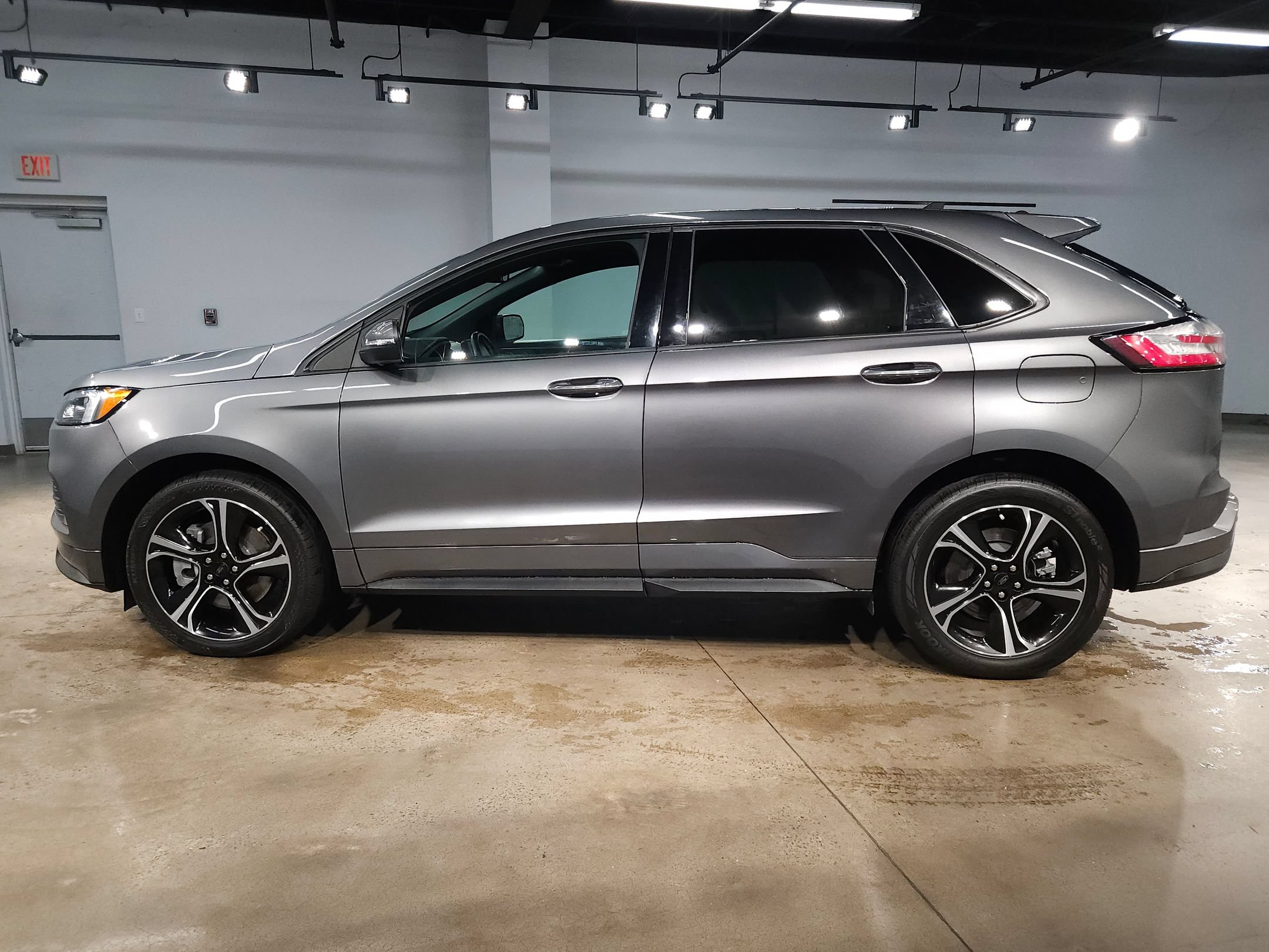 Used 2023 Ford Edge ST AWD/4WD image 4