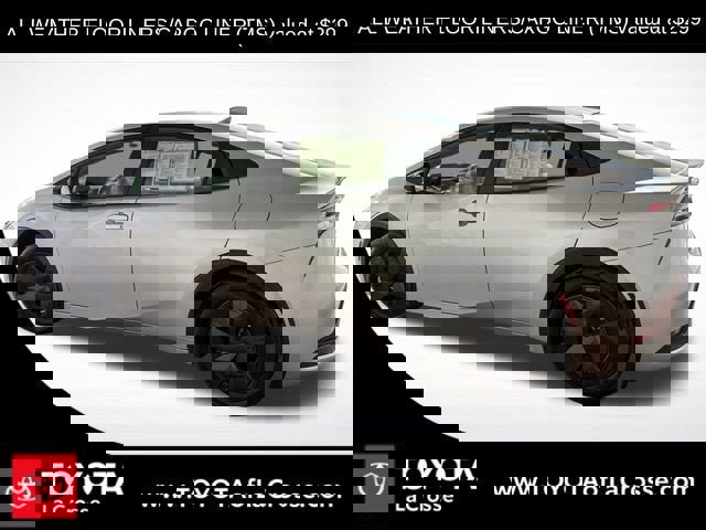 Used 2024 Toyota Prius LE image 2