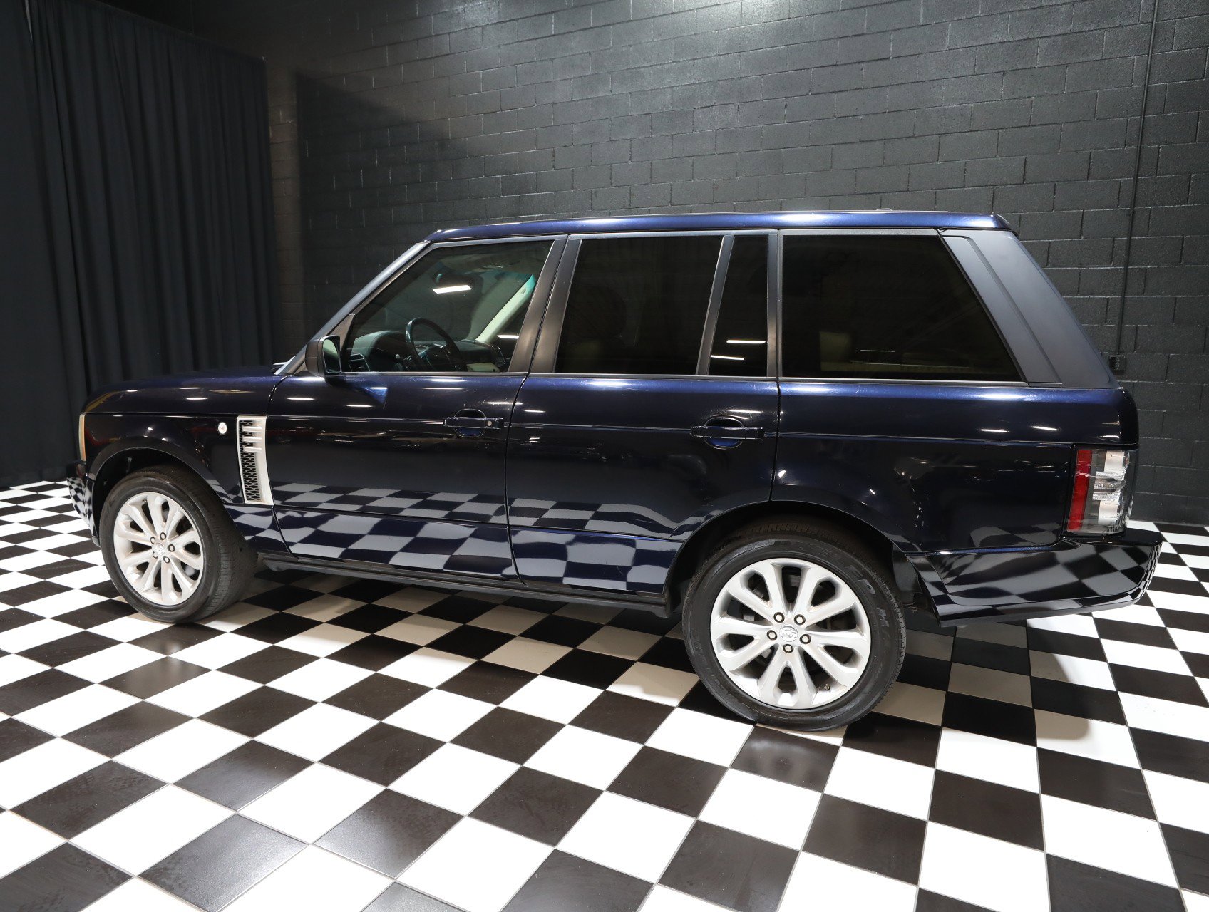 Used 2007 Land Rover Range Rover HSE image 21