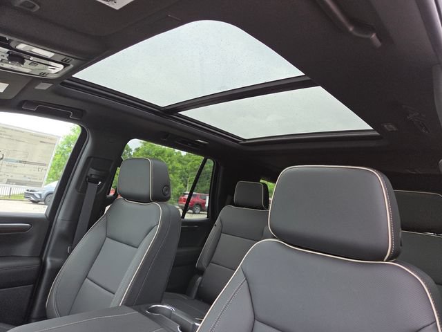 New 2026 Chevrolet Tahoe Premier w/ Sun And Tow Package AWD/4WD image 3