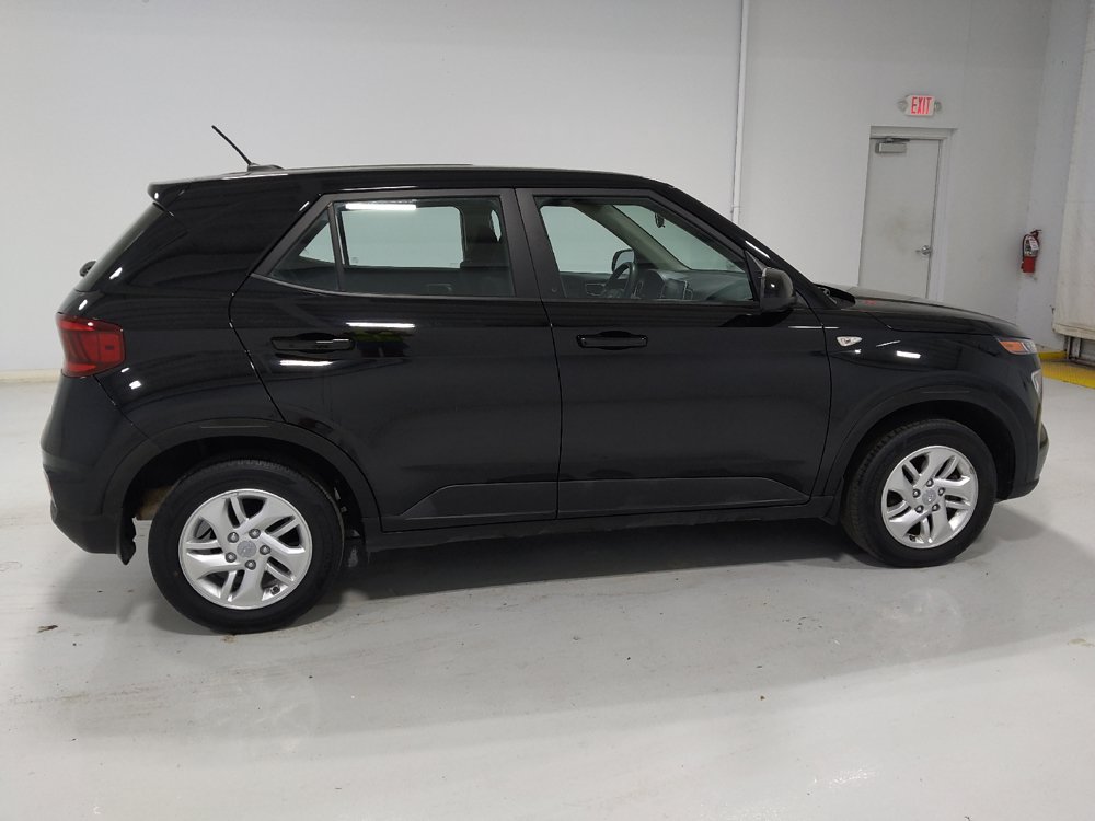 Used 2023 Hyundai Venue SE FWD image 10