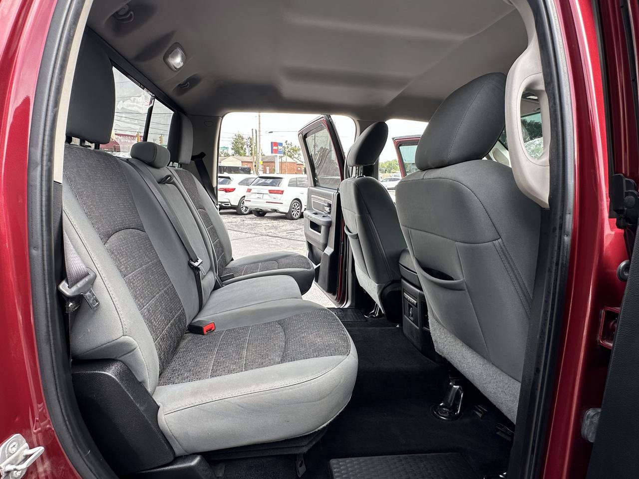 Used 2012 RAM 1500 Express RWD image 32