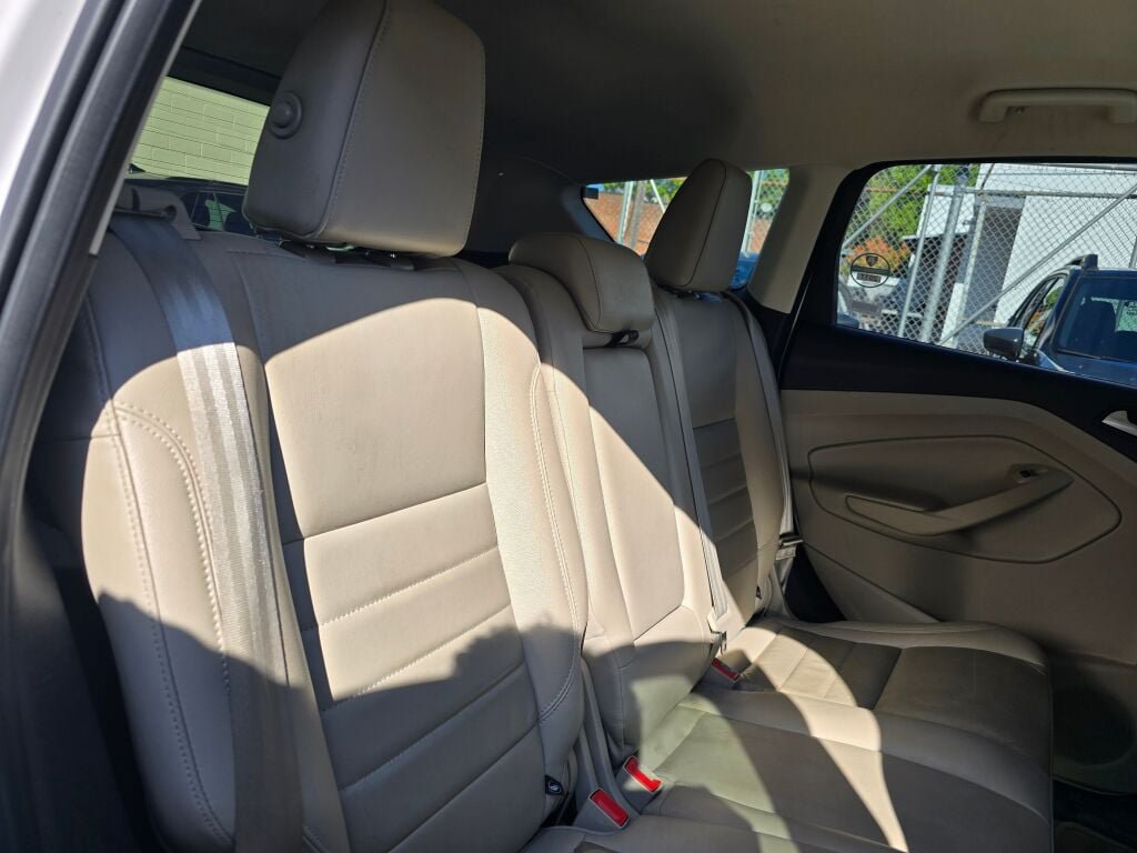 Used 2016 Ford Escape Titanium AWD/4WD image 10