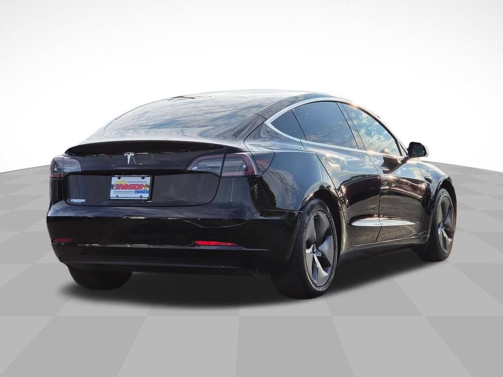 Used 2019 Tesla Model 3 Mid Range RWD image 3