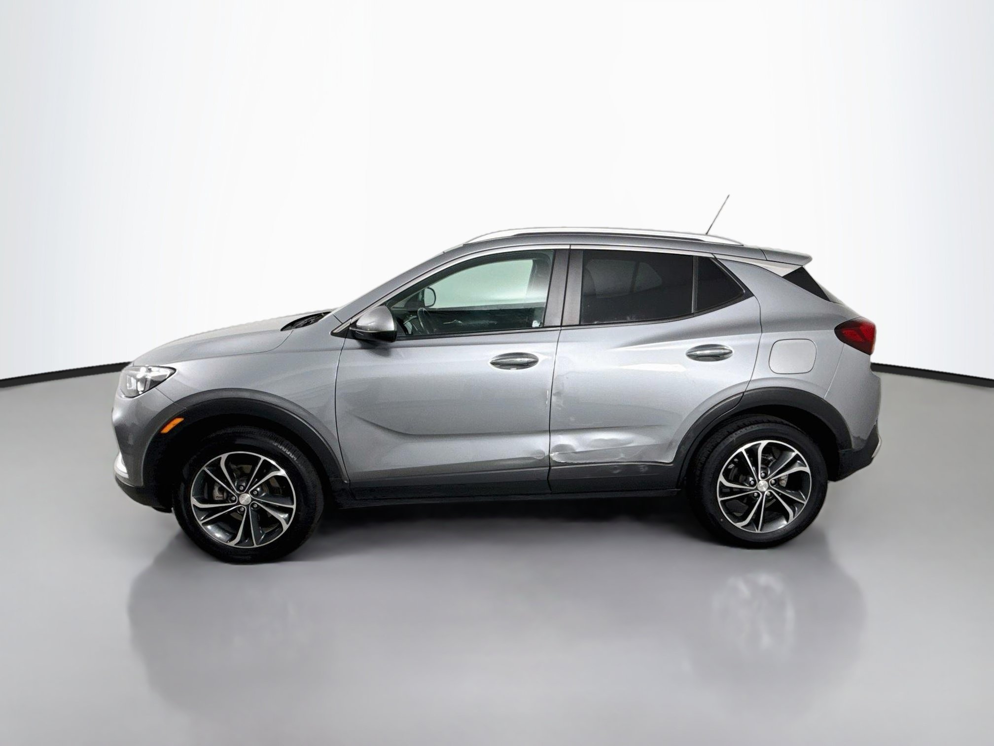 Used 2023 Buick Encore GX Select w/ Safety Package II AWD/4WD image 4