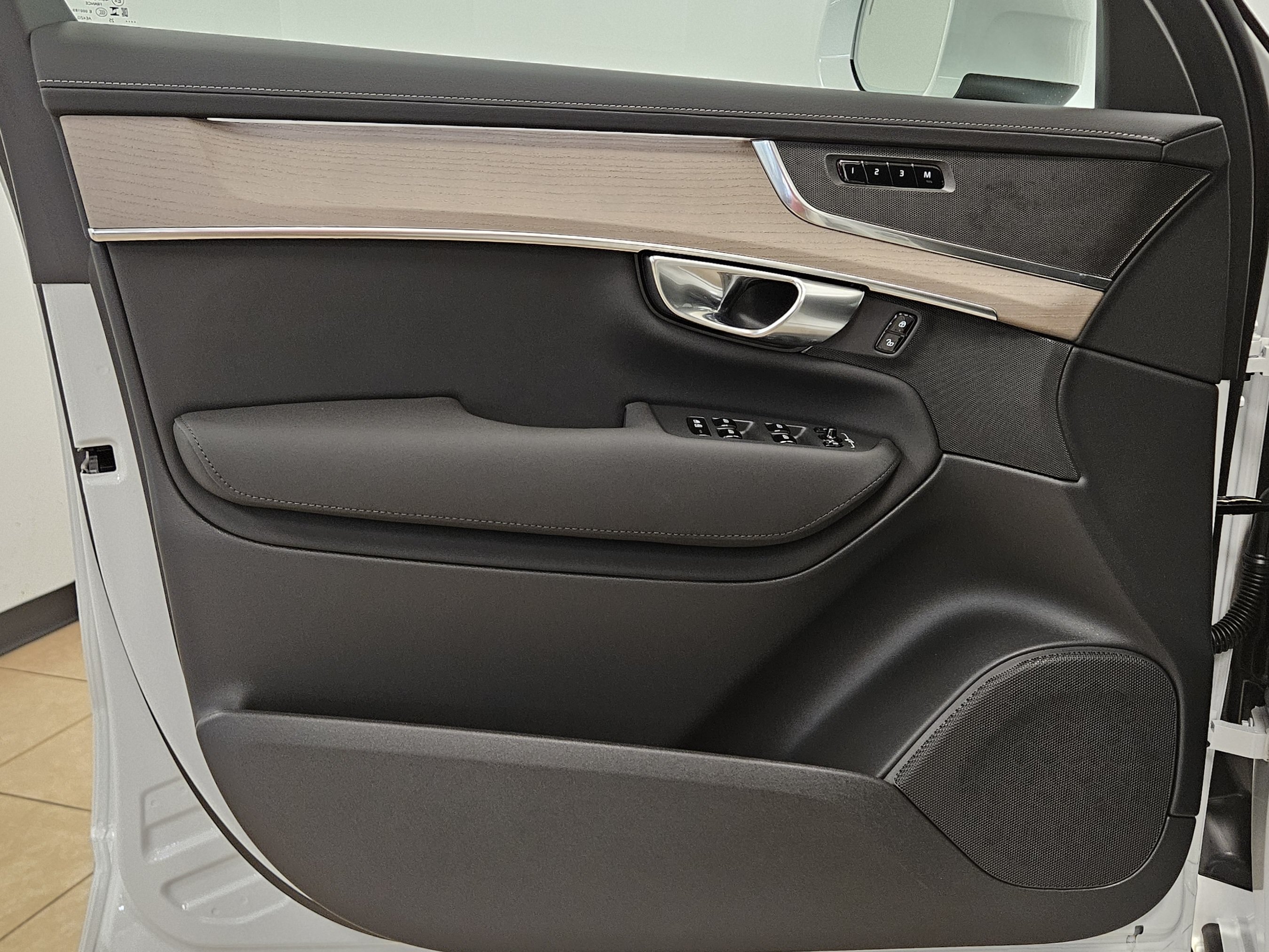 New 2026 Volvo XC90 B6 Core AWD/4WD image 14