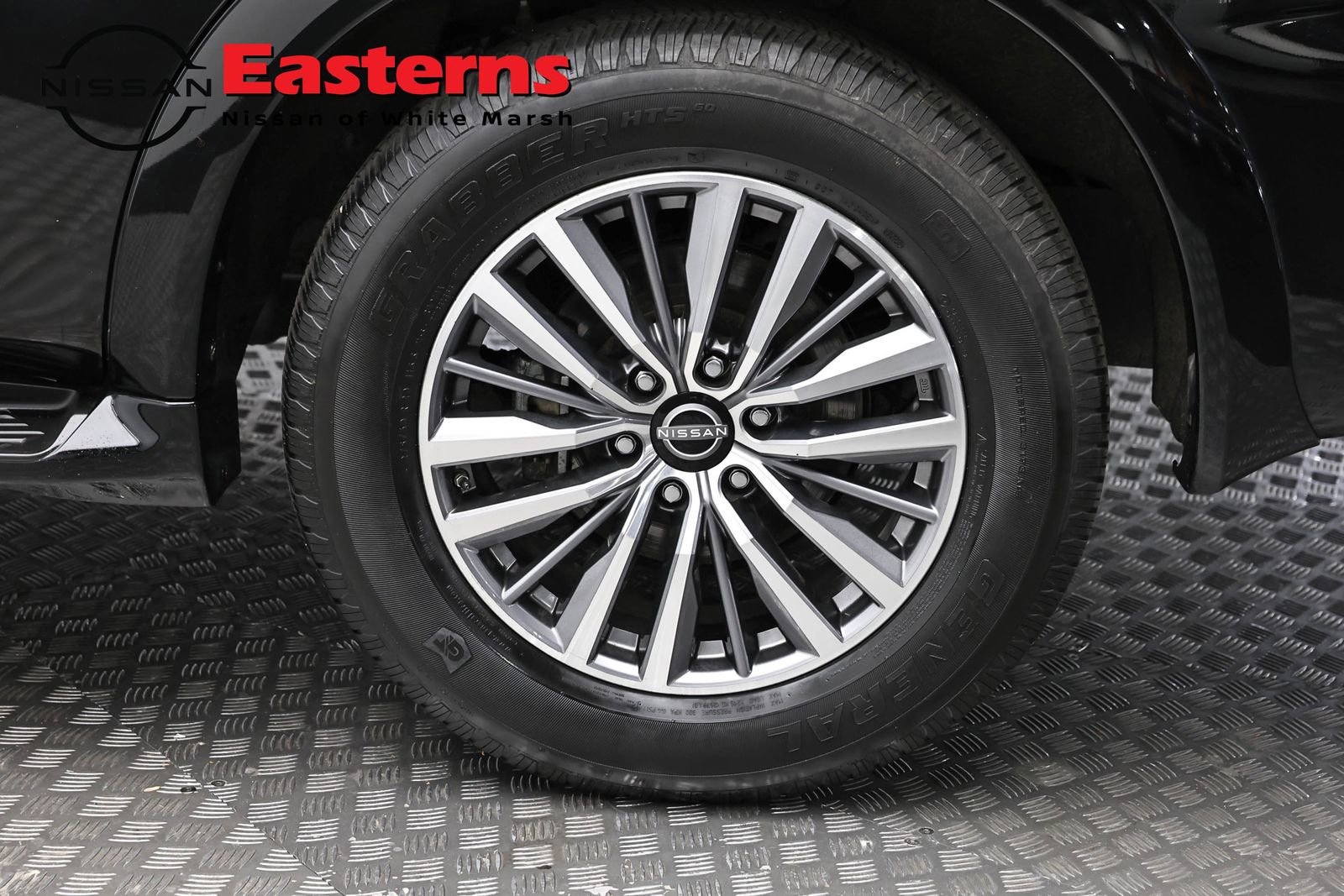 Used 2024 Nissan Armada SL AWD/4WD image 8