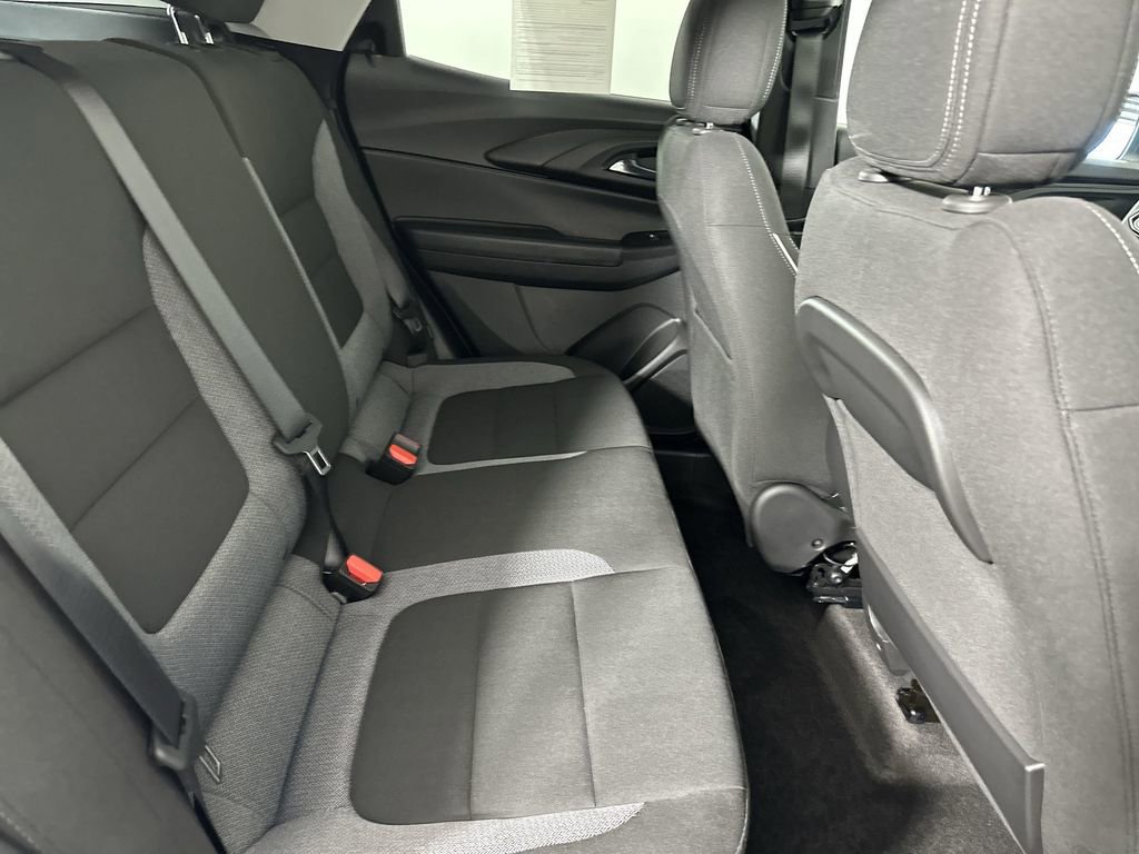 Used 2023 Chevrolet TrailBlazer LT FWD image 27