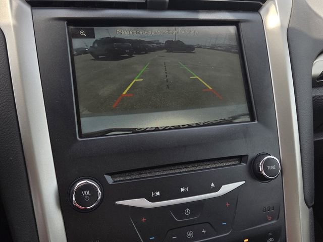 Used 2014 Ford Fusion SE w/ Equipment Group 202A image 10