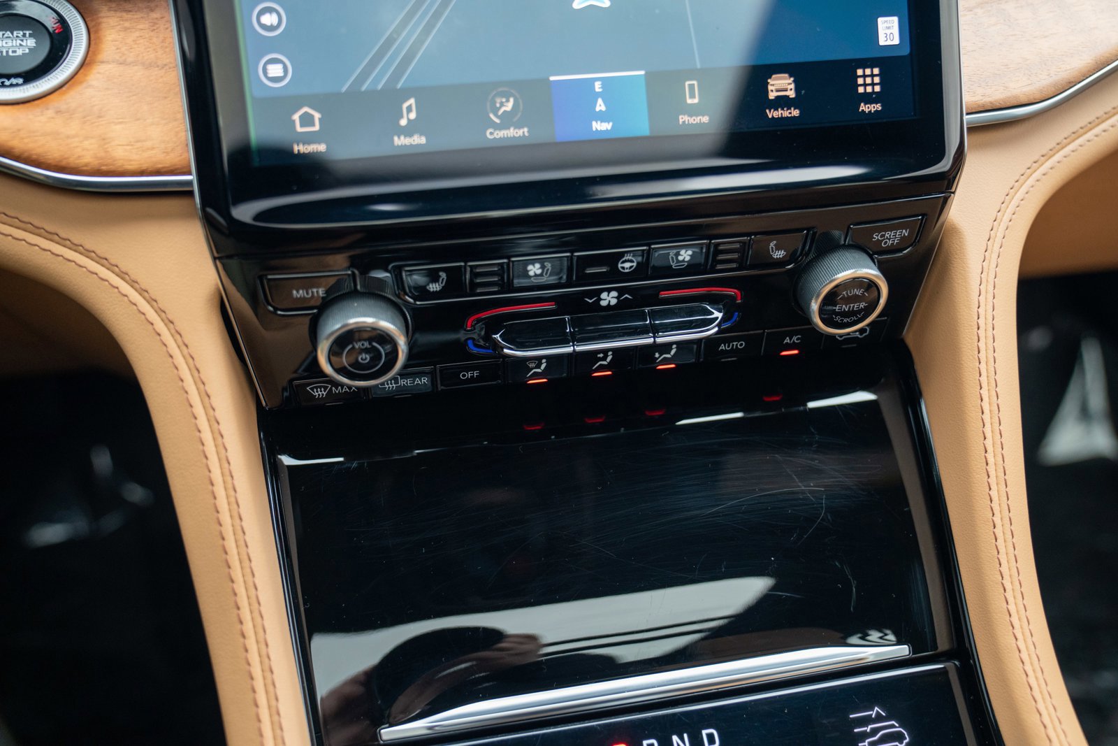 Used 2023 Jeep Grand Cherokee Summit image 19