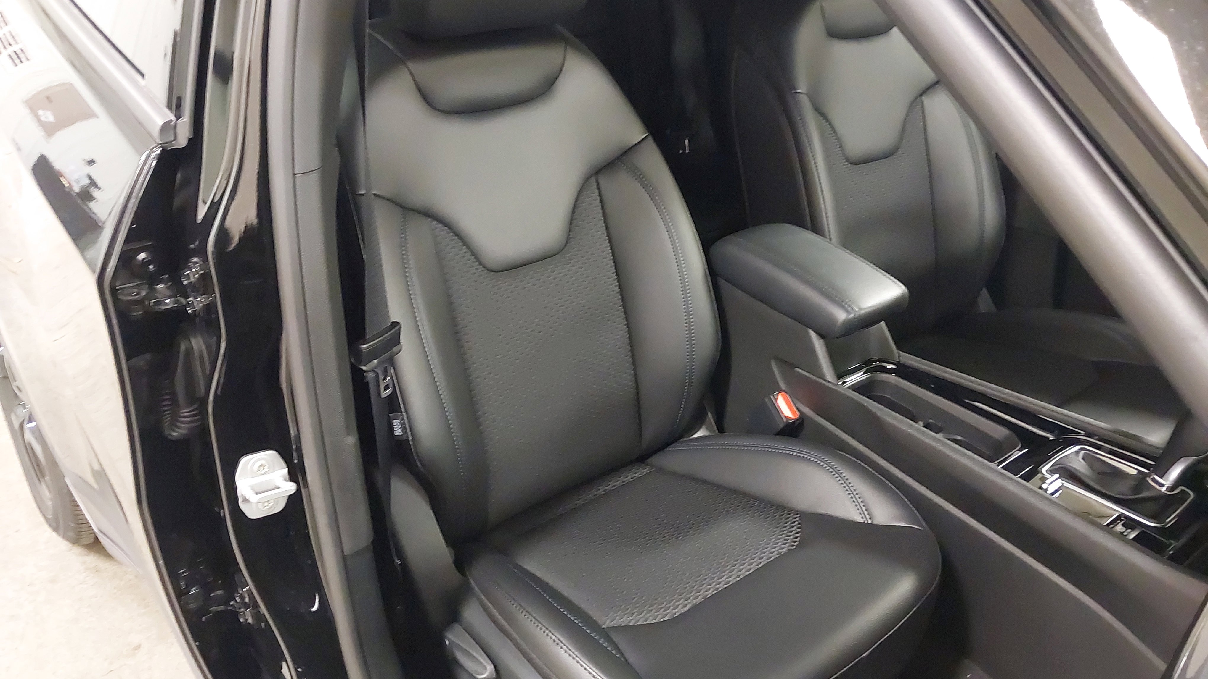 New 2026 Jeep Compass Latitude image 28