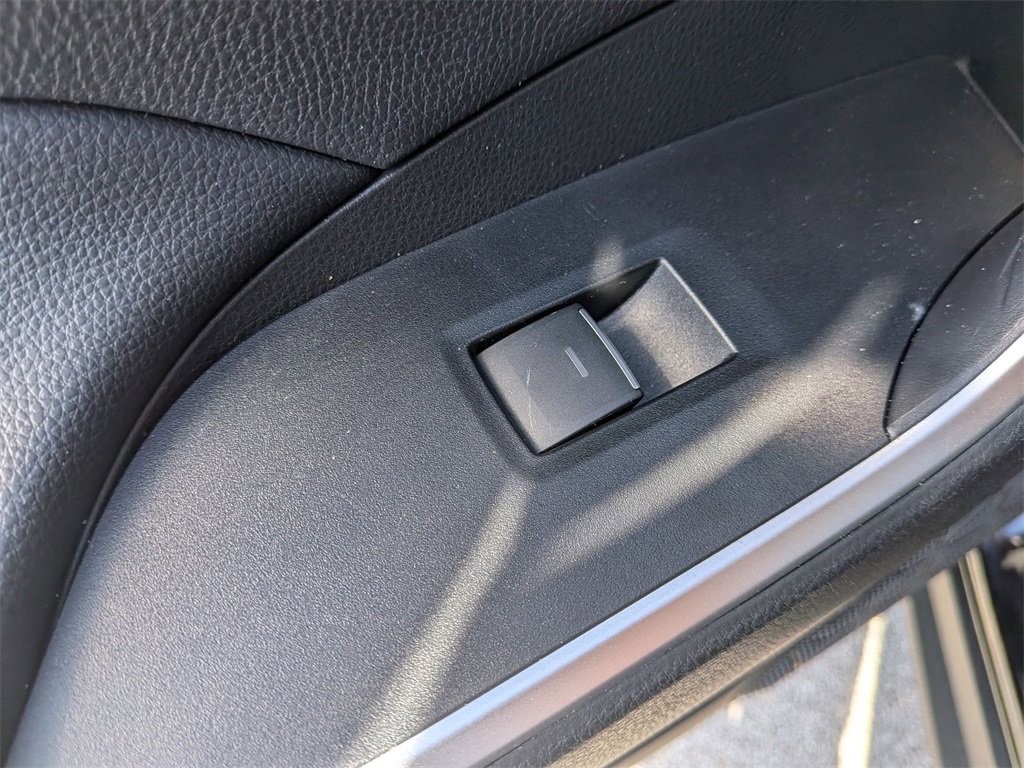 Used 2025 Toyota RAV4 XLE image 26