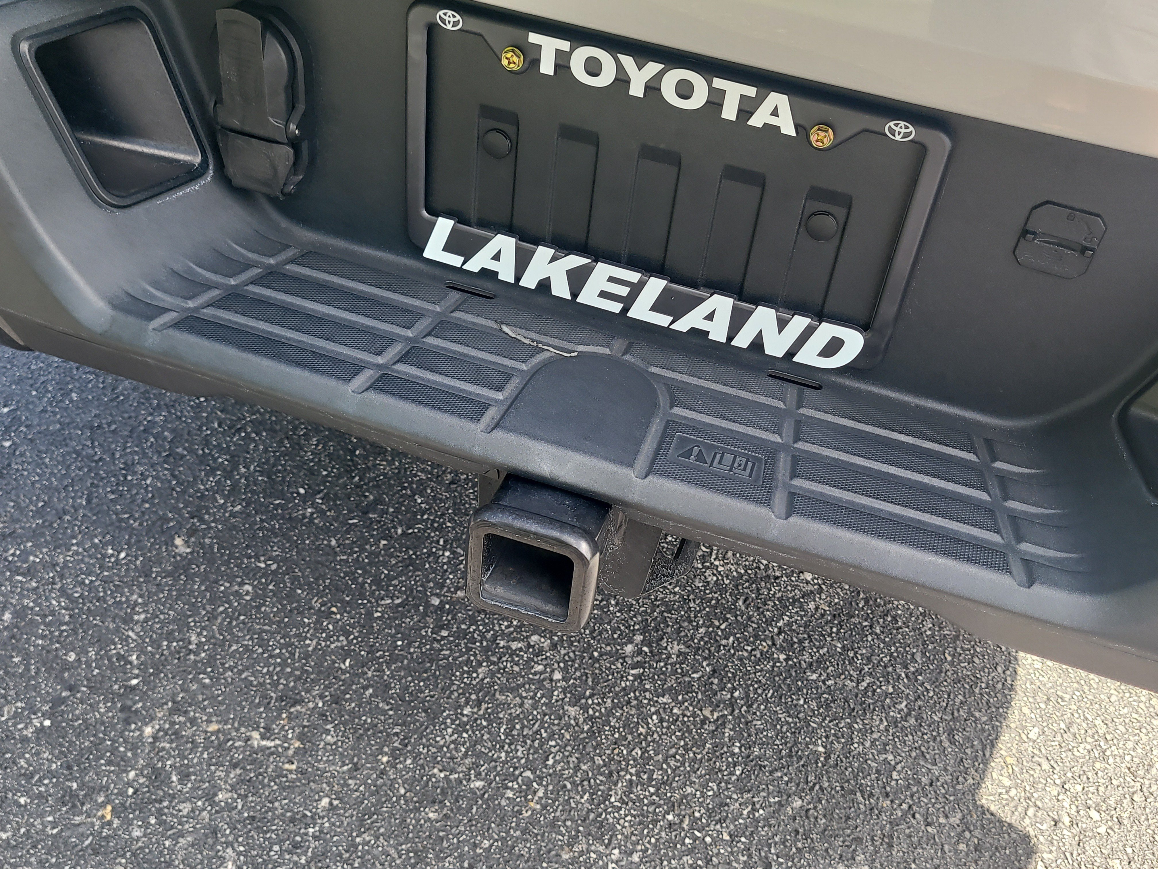 Used 2024 Ford Ranger Lariat w/ Trailer Tow Package RWD image 11