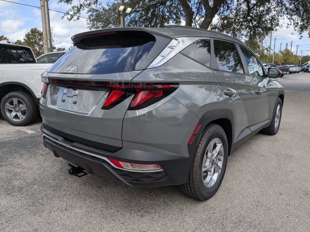 Used 2024 Hyundai Tucson SEL FWD image 4