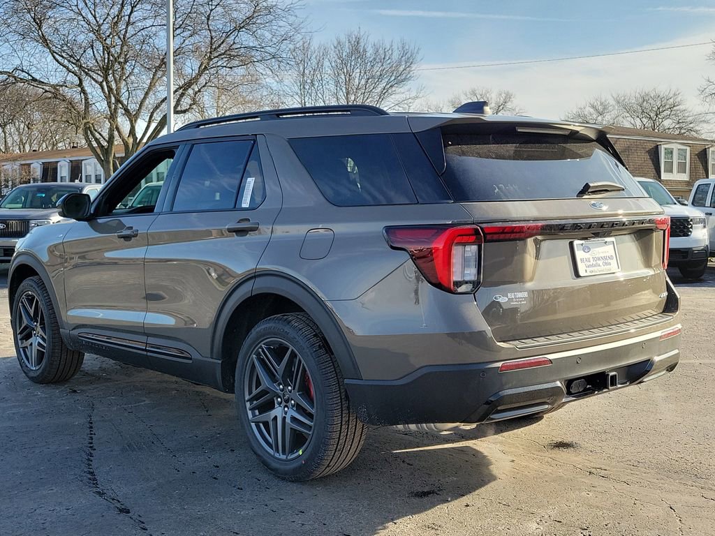 New 2026 Ford Explorer ST-Line w/ ST-Line Street Pack image 6