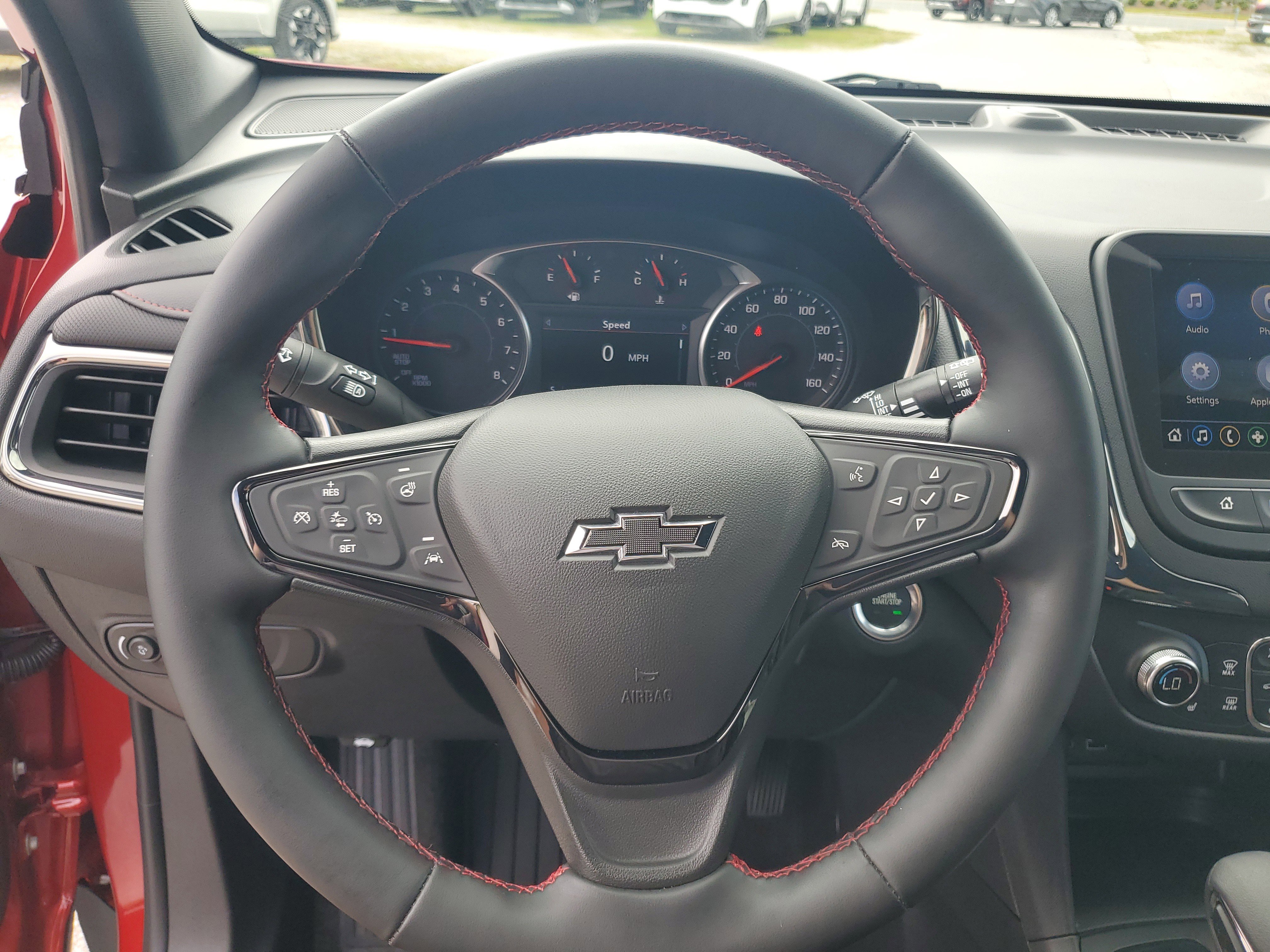 Used 2024 Chevrolet Equinox RS FWD image 17