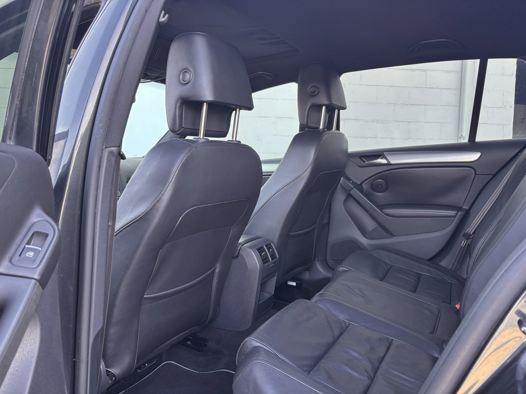 Used 2013 Volkswagen Golf R 4-Door image 17