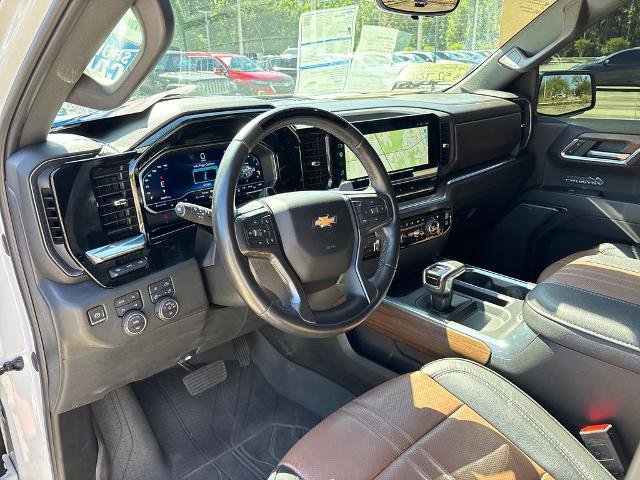 Used 2023 Chevrolet Silverado 1500 High Country w/ High Country Premium Package AWD/4WD image 6