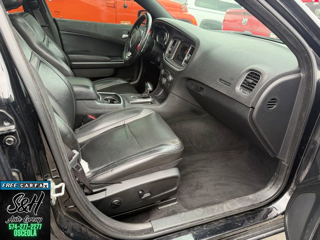 Used 2021 Dodge Charger SXT w/ Leather Interior Group RWD image 10