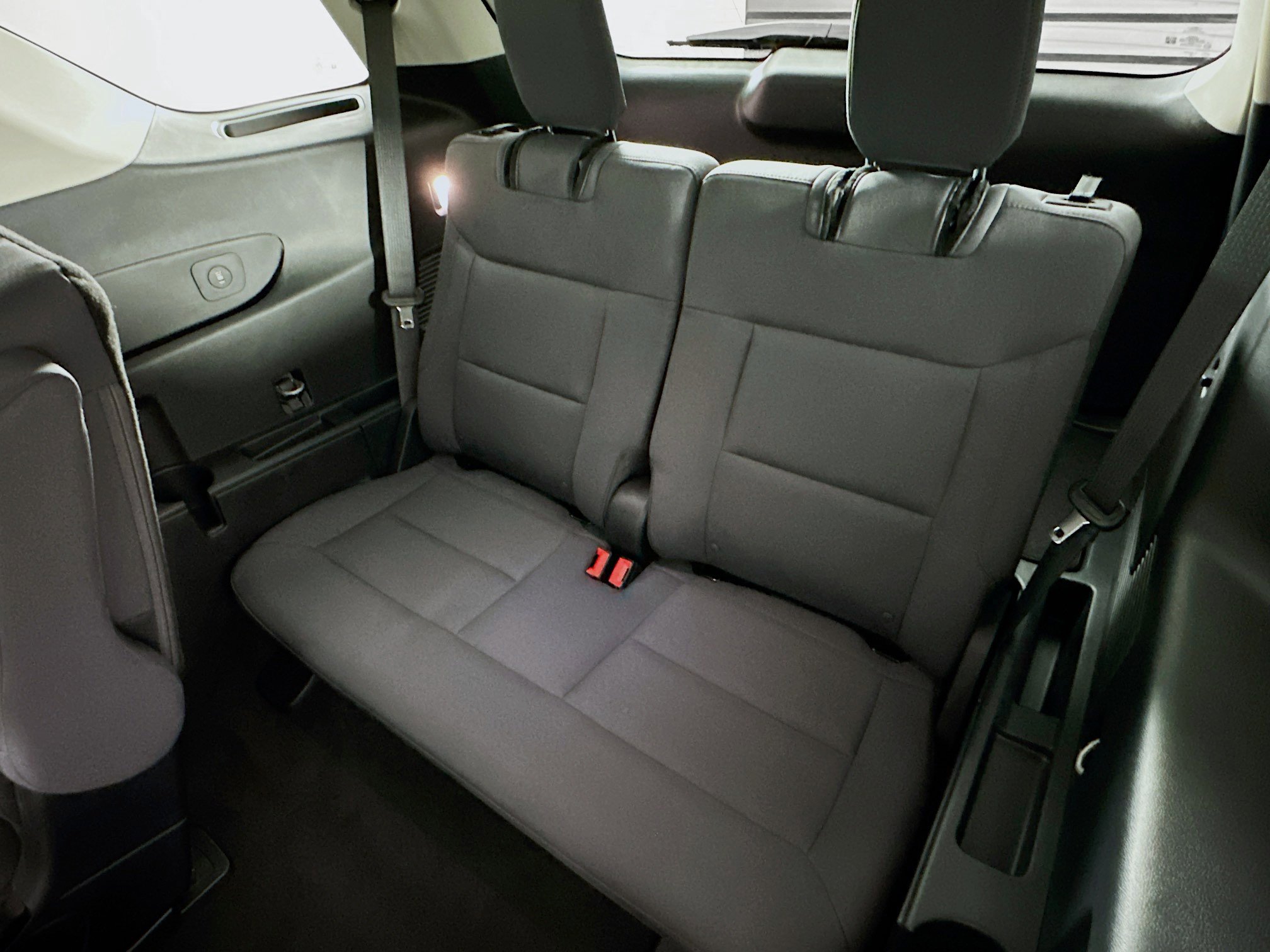 Used 2025 Ford Explorer Active image 29