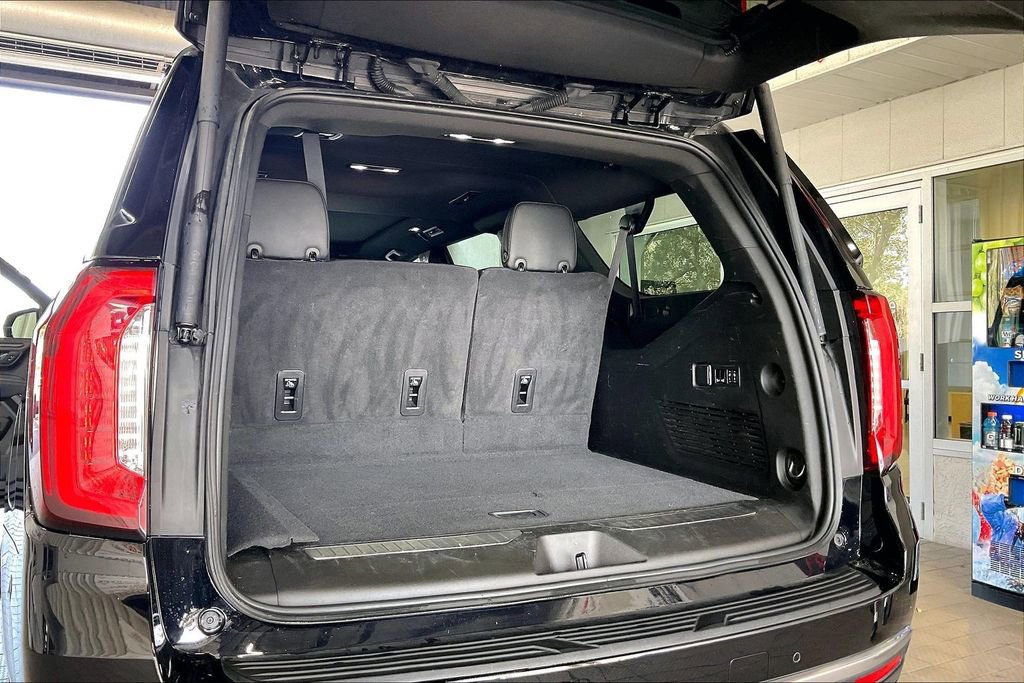Used 2024 GMC Yukon XL Denali image 20