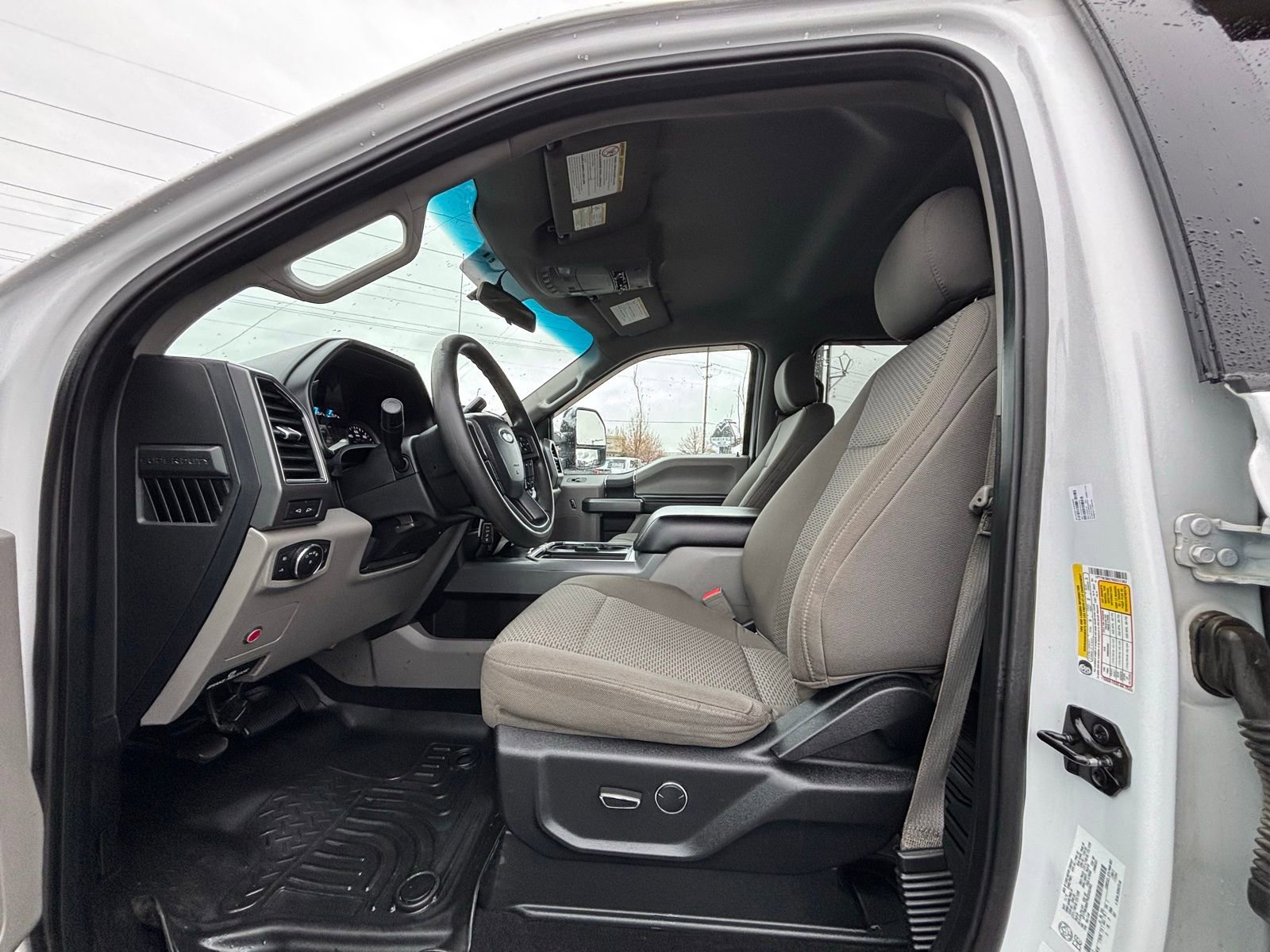 Used 2019 Ford F350 XLT w/ FX4 Off-Road Package AWD/4WD image 14