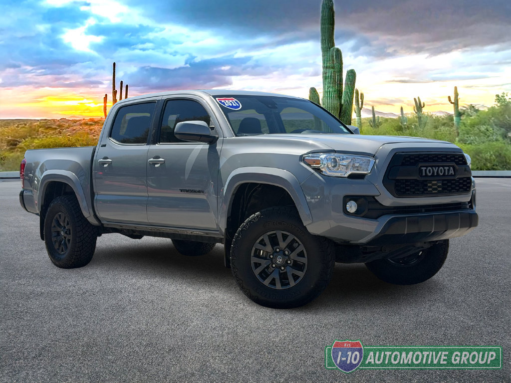 Used 2021 Toyota Tacoma SR5 RWD image 2
