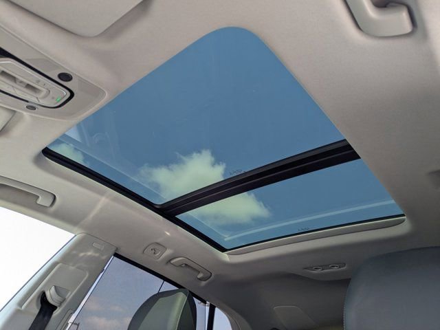 Used 2023 Audi Q8 Prestige image 22