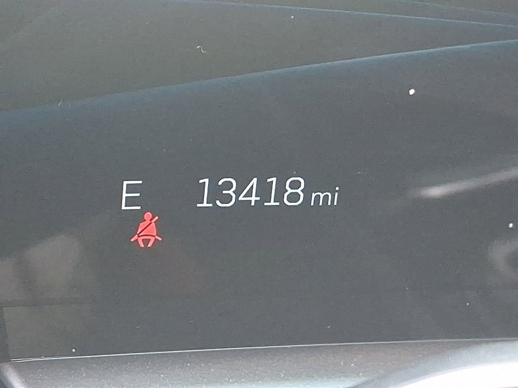 Used 2024 Cadillac Lyriq Luxury AWD/4WD image 21