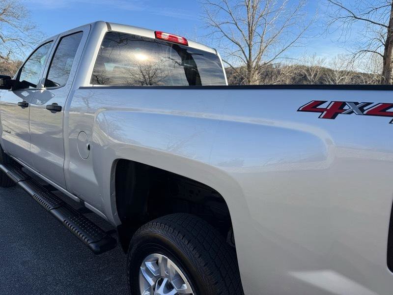 Used 2019 Chevrolet Silverado 2500 W/T image 12