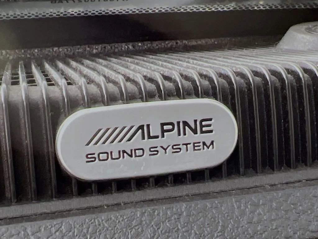 Used 2013 RAM 1500 Laramie w/ Convenience Group image 19